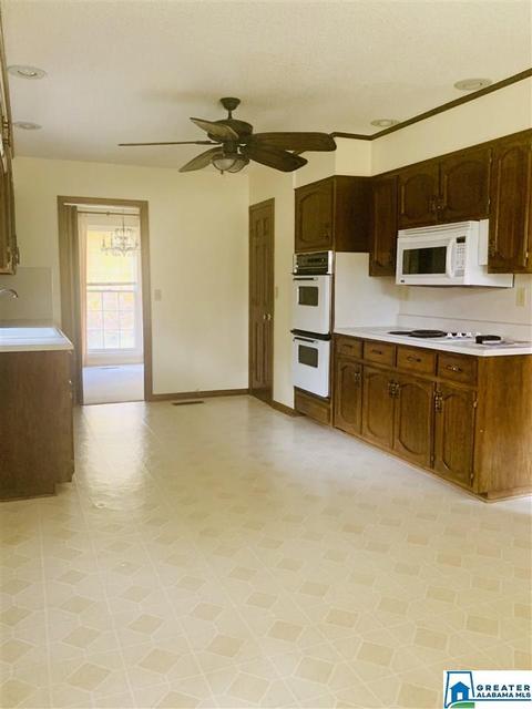 80 Forest Cir, Warrior, AL 35180 photo 8