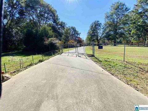 200 Jamback Rd, Anniston, AL 36207 photo 2