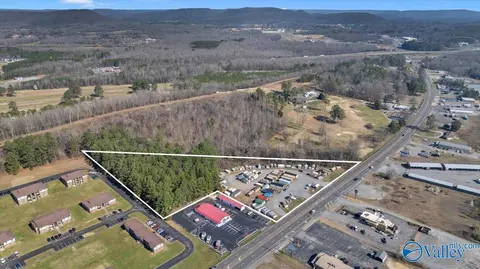 2904 S Broad St, Scottsboro, AL 35768