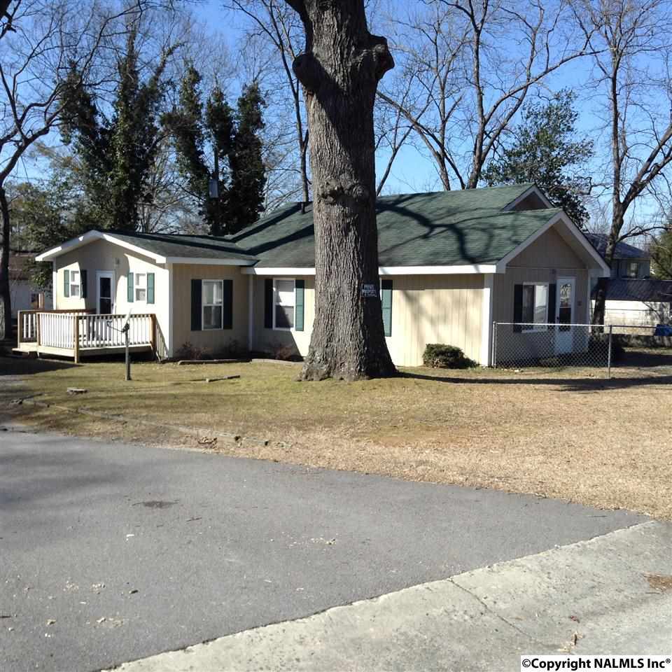 1005 Virginia Ave, Gadsden, AL 35903 photo 1