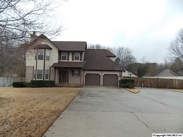 102 Henson Dr, Huntsville, AL 35811 photo 1