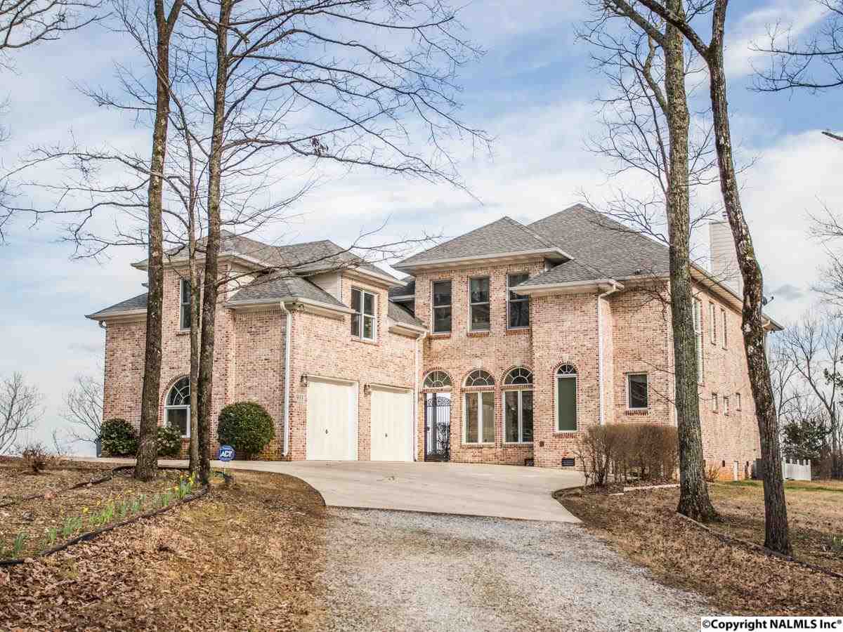 933 Blowing Cave Rd, Gurley, AL 35748 MLS 1015082