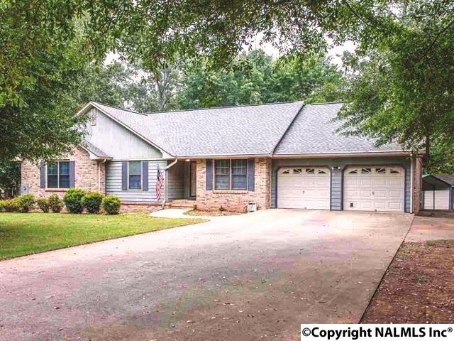 13464 Shelly Dr, Madison, AL 35757 photo 1