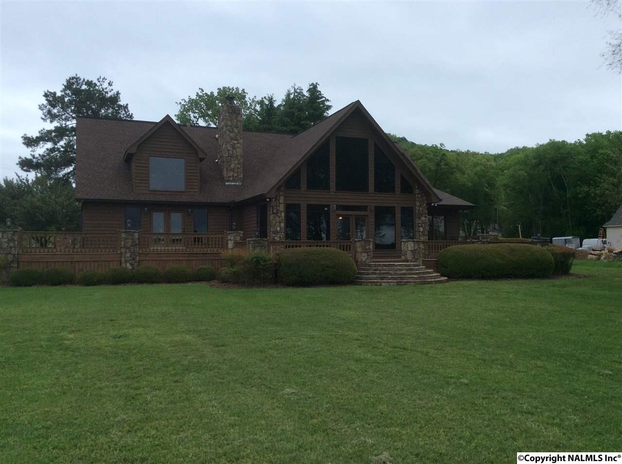 8010 Val Monte Dr, Guntersville, AL 35976 photo 1