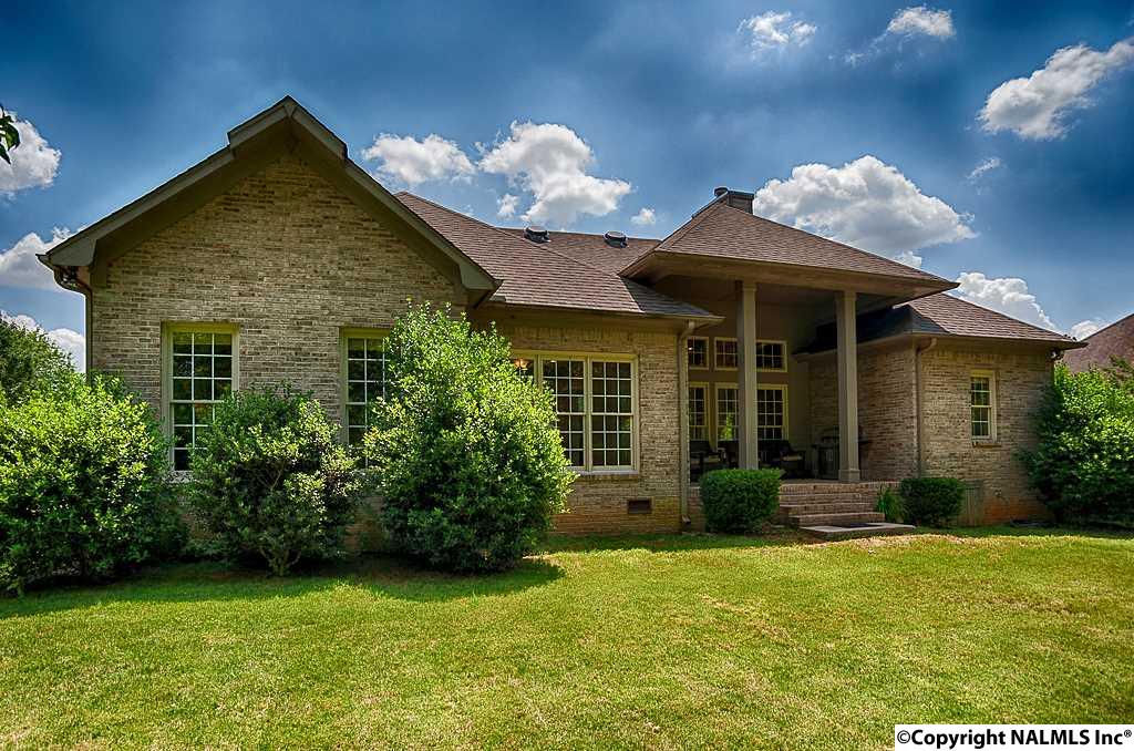 104 Alexandria Dr, Huntsville, AL 35806 MLS 1022435