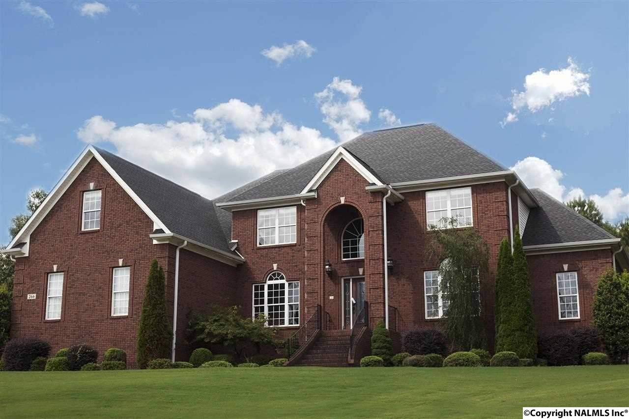 266 Twin Lakes Dr, New Market, AL 35761 photo 1