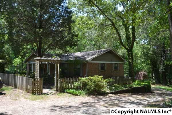 372 S Mountain Dr, Trinity, AL 35673 photo 1