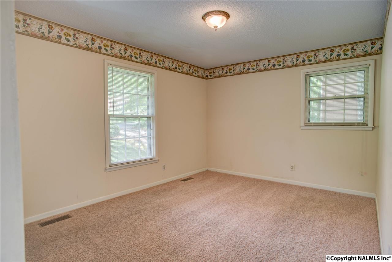 12112 Comanche Trl, Huntsville, AL 35803 MLS 1046669