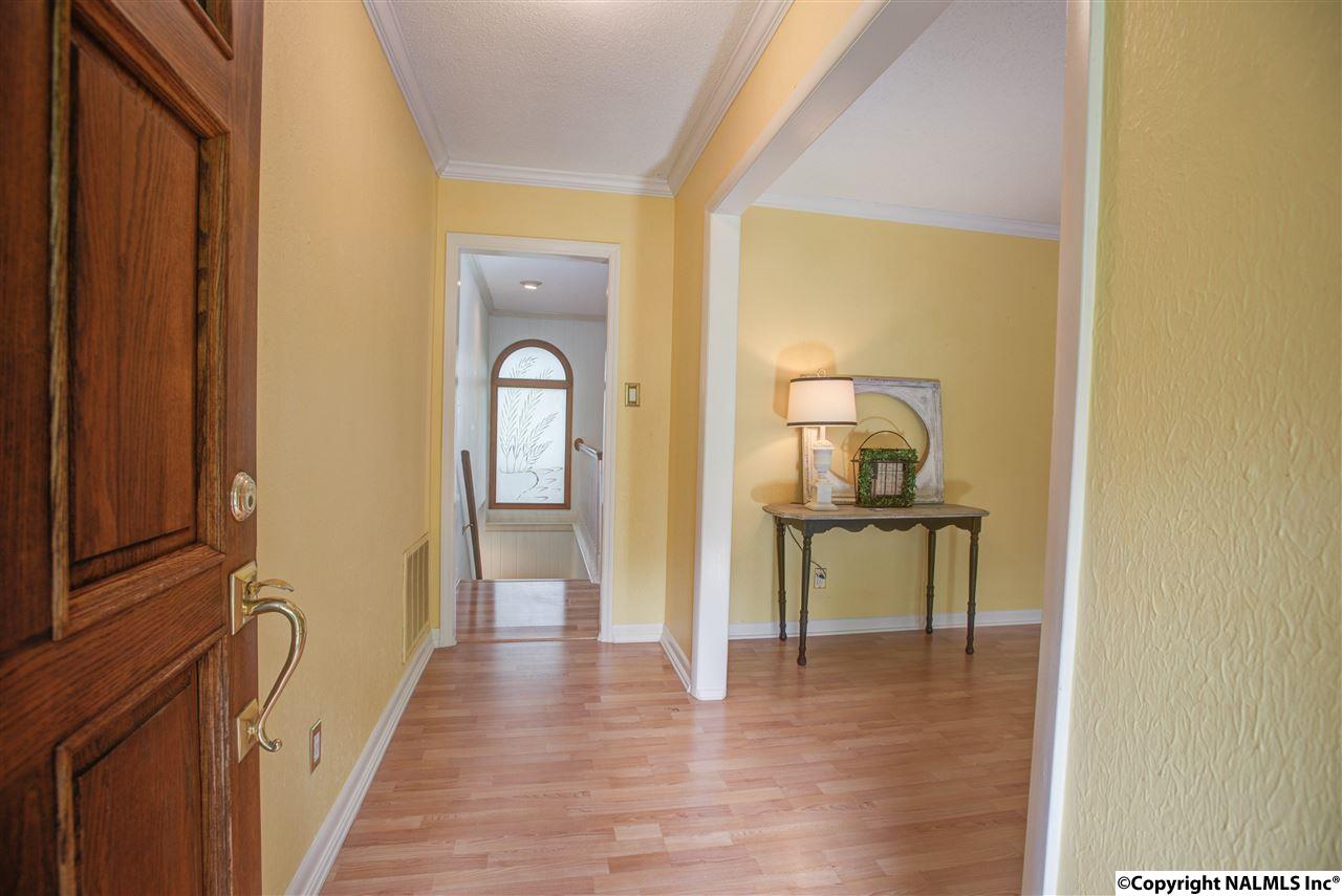 12112 Comanche Trl, Huntsville, AL 35803 MLS 1046669