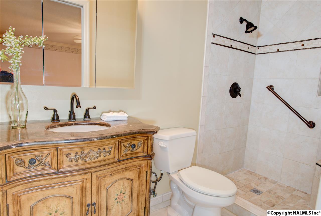 12112 Comanche Trl, Huntsville, AL 35803 MLS 1046669