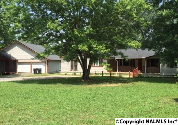 234 River Loop Rd, Laceys Spring, AL 35754 photo 1