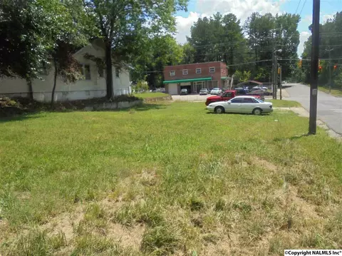 1523 Forrest Ave, Gadsden, AL 35901