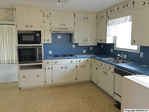 375 Lakeside Dr, Centre, AL 35960 photo 8