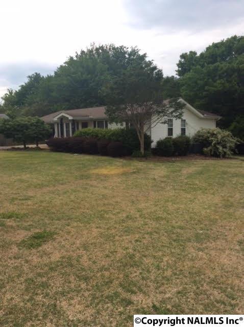 41 Ayers Cir, Grant, AL 35747 photo 3