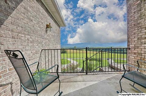 240 Mountain Ln, Gurley, AL 35748 photo 4