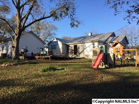 504 E 4th Ave, Glencoe, AL 35905 photo 4