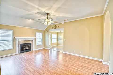 305 Cloverleaf Cir, Killen, AL 35645 photo 10