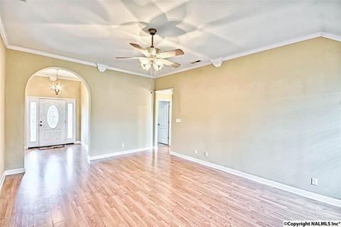305 Cloverleaf Cir, Killen, AL 35645 photo 12