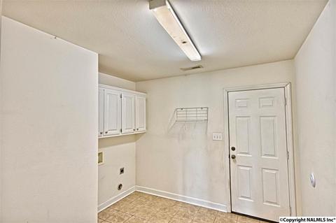 305 Cloverleaf Cir, Killen, AL 35645 photo 16