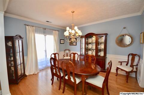 604 Meadowview Dr, Hartselle, AL 35640 photo 4