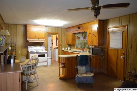108 E Main St, Glencoe, AL 35905 photo 4