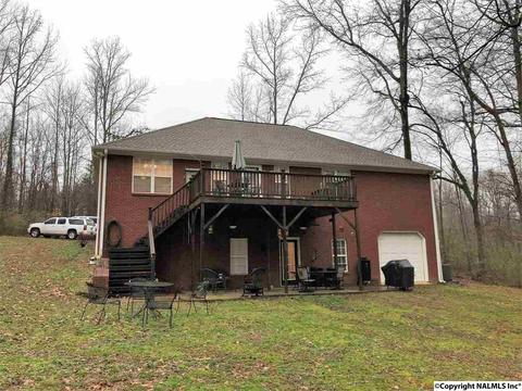 322 Beech Dr, Killen, AL 35645 photo 3
