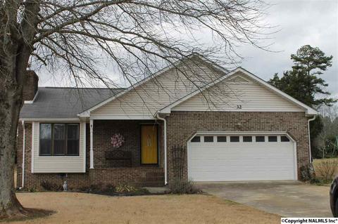 32 Mountain Brook Dr, Trinity, AL 35673 photo 1