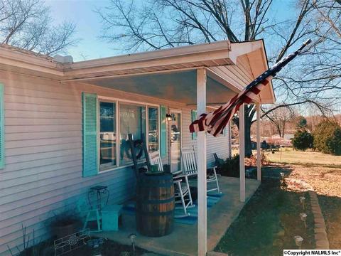 898 County Road 316, Trinity, AL 35673 photo 1