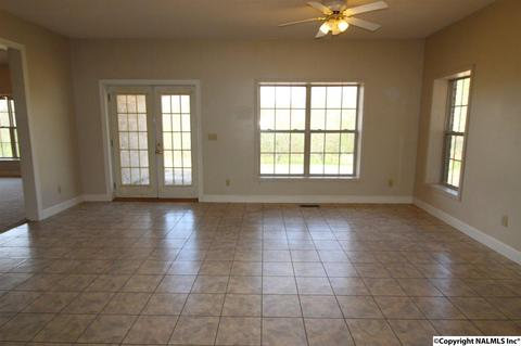 800 SE Spring Rd, Arab, AL 35016 photo 8