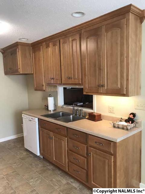 29 High St, Trinity, AL 35673 photo 3