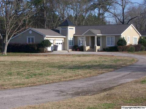 790 Powell Dr, Centre, AL 35960 photo 1