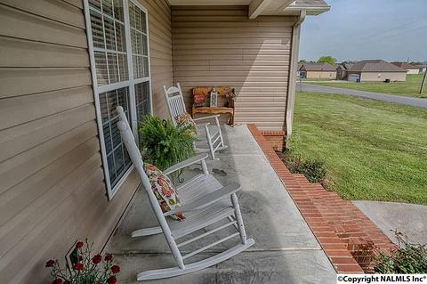 156 Lashae Loop, Grant, AL 35747 photo 2