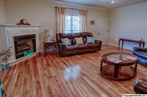 156 Lashae Loop, Grant, AL 35747 photo 4