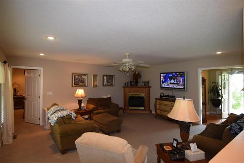 207 3rd Ave E, Grant, AL 35747 photo 5