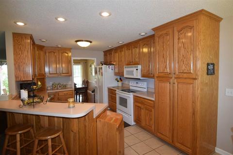 207 3rd Ave E, Grant, AL 35747 photo 4