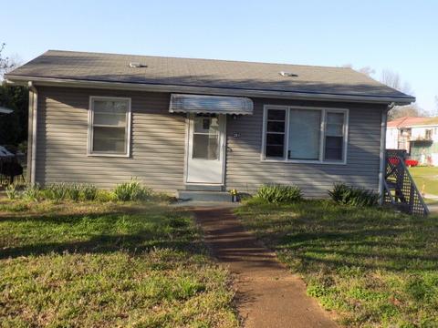 301 E 10th Ave, Sheffield, AL 35660 photo 1