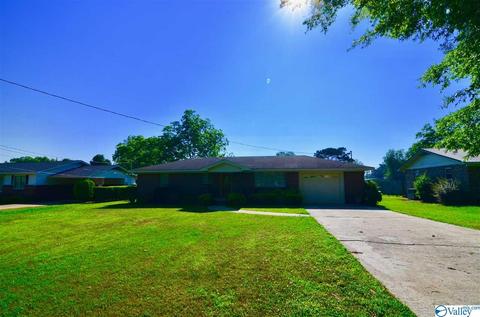 504 Riverview Dr E, Gadsden, AL 35903 photo 1