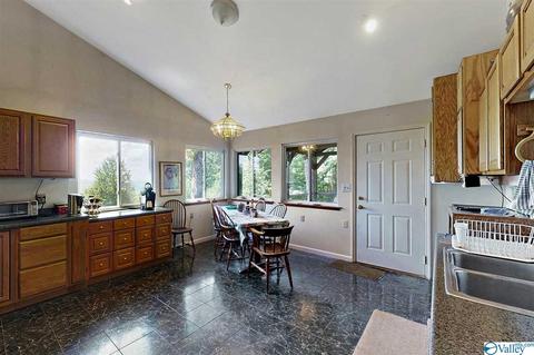 262 Cloud Base Rd, Gurley, AL 35748 photo 8
