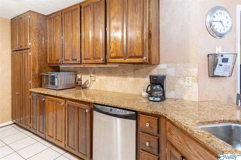 7928 County Road 221, Trinity, AL 35673 photo 13