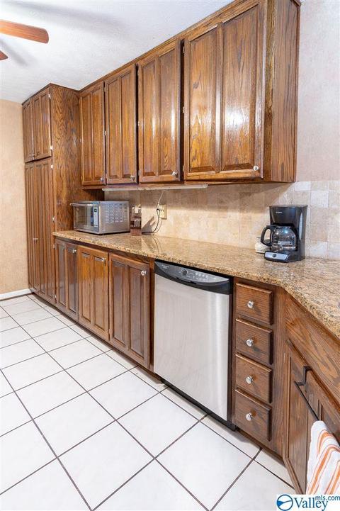 7928 County Road 221, Trinity, AL 35673 photo 14