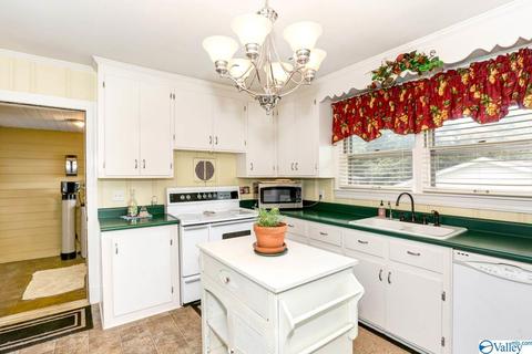 902 E Forrest St, Athens, AL 35611 photo 12