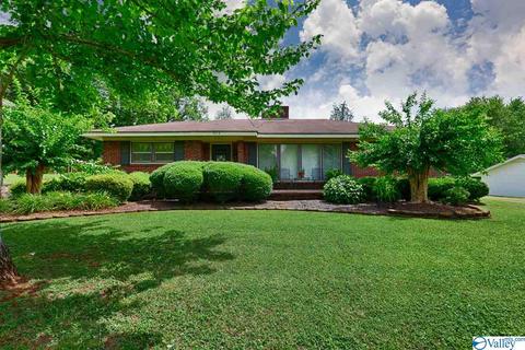 902 E Forrest St, Athens, AL 35611 photo 1
