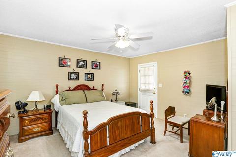 902 E Forrest St, Athens, AL 35611 photo 3