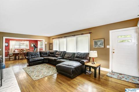 902 E Forrest St, Athens, AL 35611 photo 2