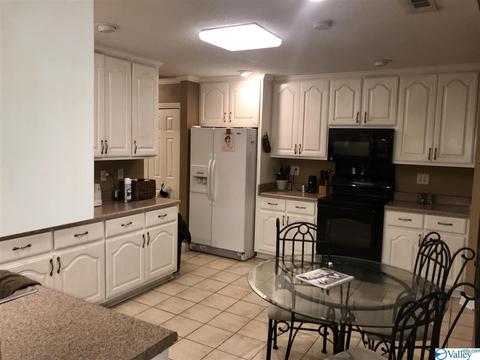 78 Sims St, Trinity, AL 35673 photo 2