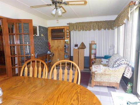 208 Mountain View Dr, Centre, AL 35960 photo 3