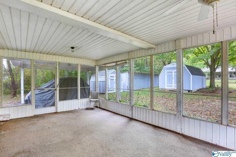269 S Seneca Dr, Trinity, AL 35673 photo 6