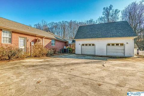 668 Lingerlost Rd, Killen, AL 35645 photo 6