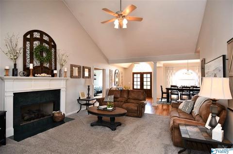 2065 Clinton Pl, Hokes Bluff, AL 35903 photo 10