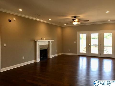 4213 Ruby Pointe Dr, Decatur, AL 35603 photo 2